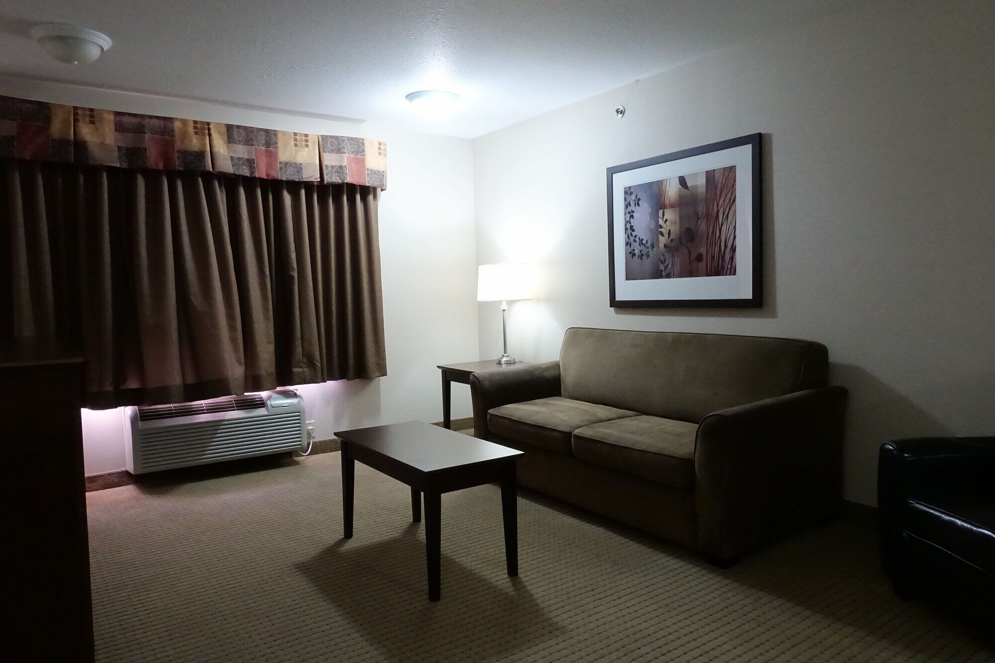 Ramada By Wyndham Weyburn Hotel Kültér fotó