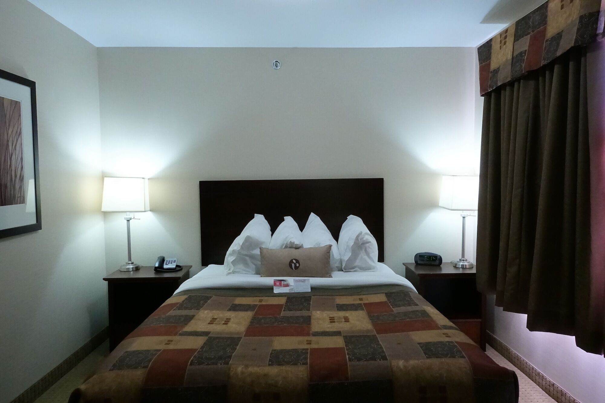 Ramada By Wyndham Weyburn Hotel Kültér fotó