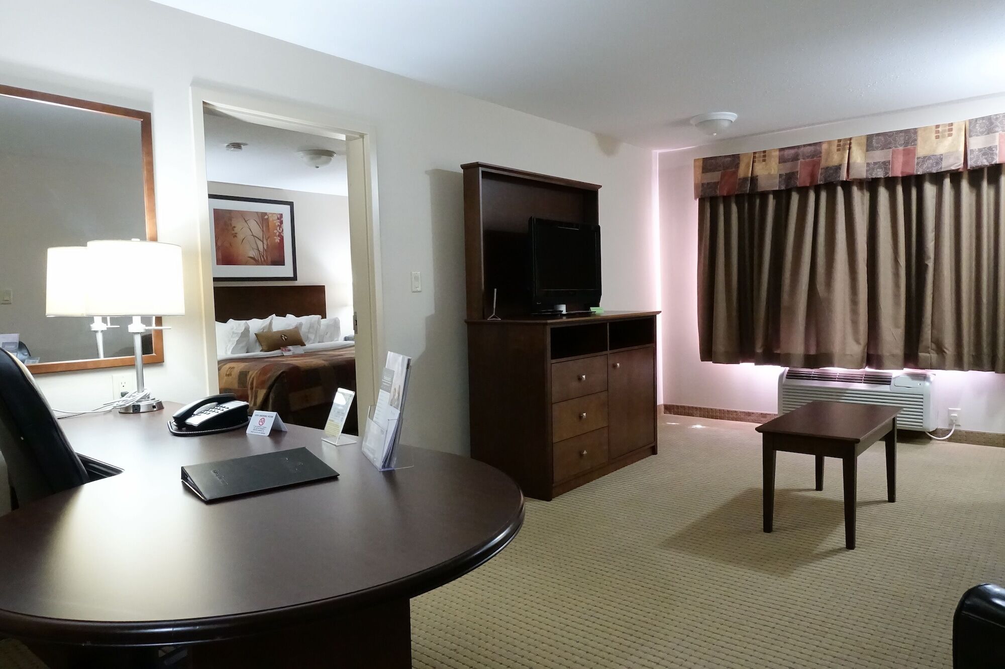 Ramada By Wyndham Weyburn Hotel Kültér fotó